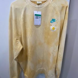 Nike Woman’s Sweatshirt